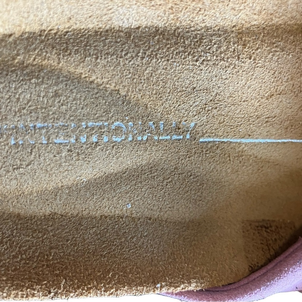 Intentionally Blank Pink Suede Sandals Size 5.5-6 - Picture 3 of 10